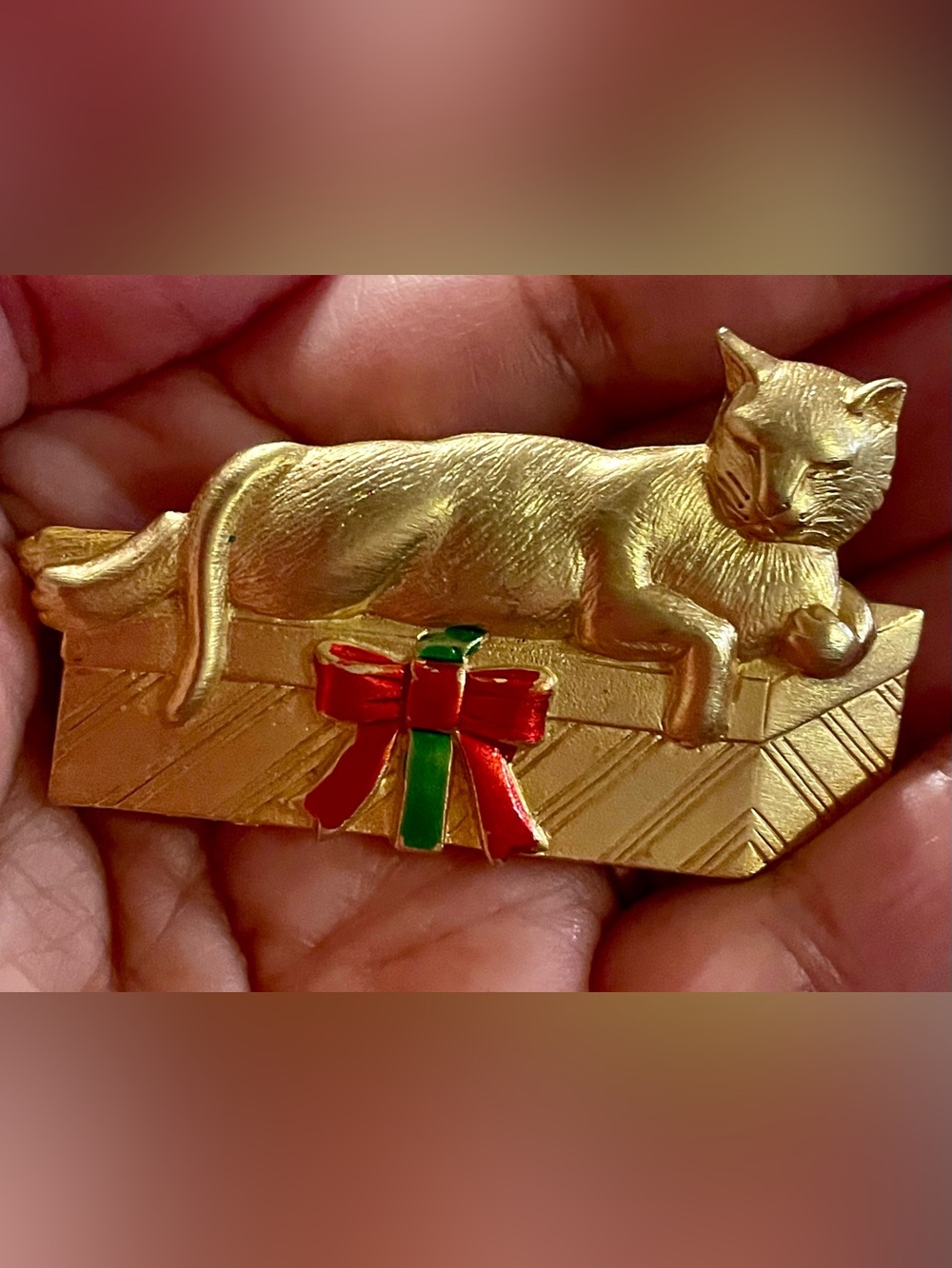 Vintage Gold Tone Cat Brooch with Red & Green Ribbon